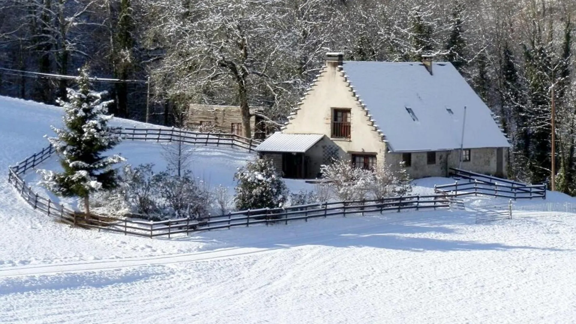 Le Carot Villa Campan 0*,  France